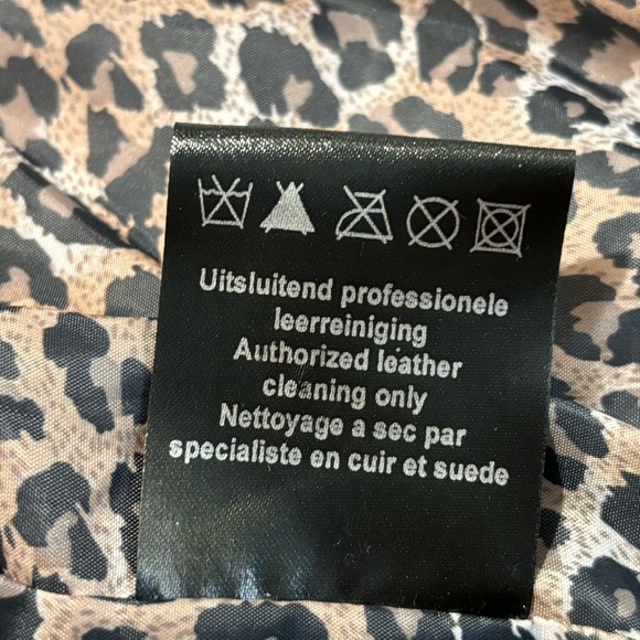 GOOSECRAFT Sz L Moto Style Jacket Biker 032 Suede Gold Hardware Leopard Lining - Picture 12 of 13